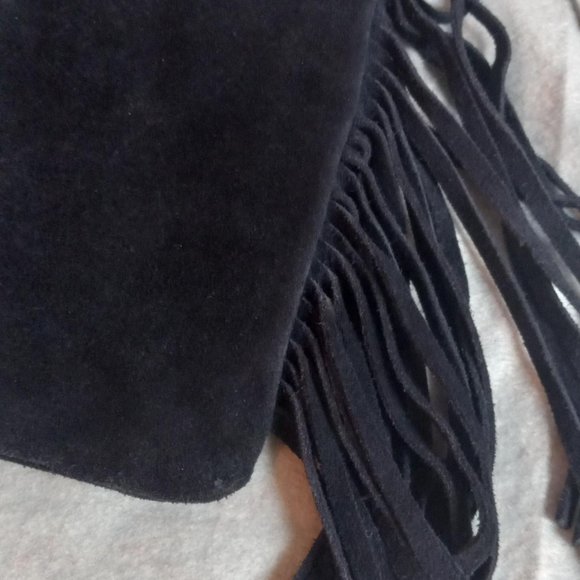 Steve madden Designer Black suede fringed purse/ crossbody/shoulder womans - Picture 2 of 4